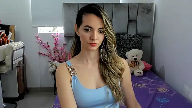 Snapshot of baby-miah chatting on 12/07/24, 06:48 baby-miah online show from 12/07/24, 06:48