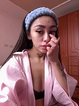 Effy Bonny online show from 10/28/25, 06:32