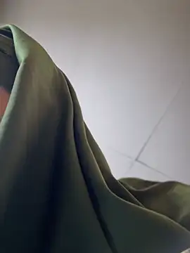  Shara Handal  online show from 12/19/24, 03:41