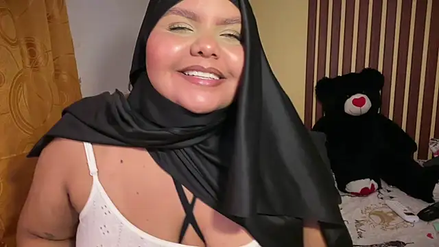  Shara Handal  online show from 04/10/26, 09:14