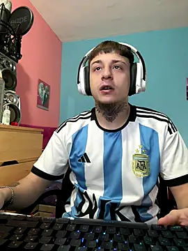 Nenejoven16- online show from 11/13/25, 10:25