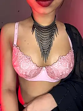 Snapshot of Hot-sexy222 chatting on 10/12/25, 10:14 Hot-sexy222 online show from 10/12/25, 10:14