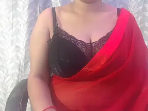Snapshot of cute-priy chatting on 10/02/25, 04:41 cute-priy online show from 10/02/25, 04:41
