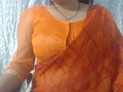 cute-priy online show from 03/18/26, 04:48