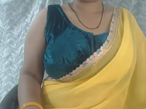 cute-priy online show from 07/04/26, 04:29