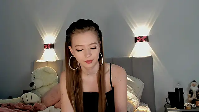 Snapshot of diana_nier chatting on 12/19/24, 01:39 diana nier online show from 12/19/24, 01:39