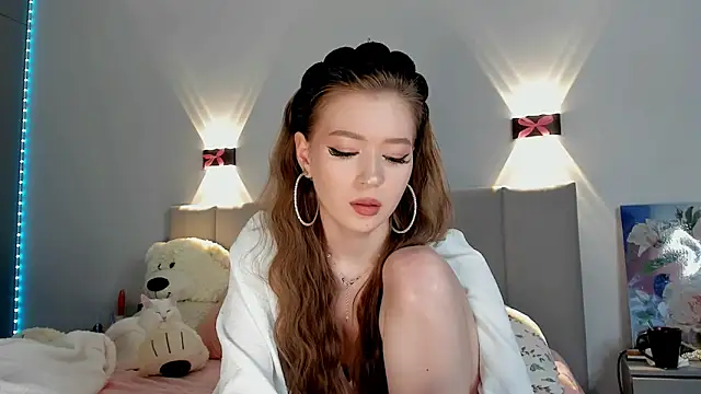 Snapshot of diana_nier chatting on 12/23/24, 01:08 diana nier online show from 12/23/24, 01:08