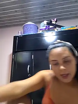 sexy-latin10 online show from 02/28/25, 10:17