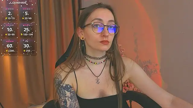 Snapshot of ShiroHeby chatting on 02/23/26, 04:26 ShiroHeby online show from 02/23/26, 04:26