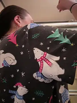 ThicBunz online show from 04/13/26, 01:44