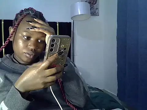 Snapshot of Sexiebony12 chatting on 07/06/26, 09:28 Sexiebony12 online show from 07/06/26, 09:28