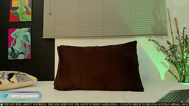Snapshot of Tylergiuseppe_ chatting on 03/06/25, 10:04 Tylergiuseppe  online show from 03/06/25, 10:04