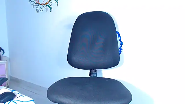 Snapshot of Megaanfox chatting on 03/07/25, 07:27 Megaanfox online show from 03/07/25, 07:27