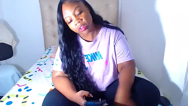 Snapshot of Megaanfox chatting on 11/10/25, 03:11 Megaanfox online show from 11/10/25, 03:11