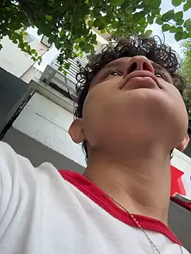 Snapshot of Nathan_Bluee chatting on 09/25/25, 11:36 Nathan Bluee online show from 09/25/25, 11:36