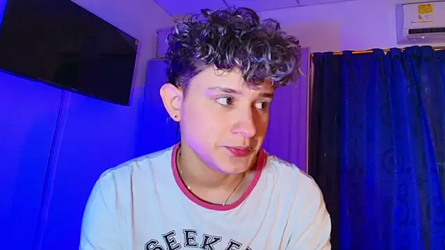 Nathan Bluee online show from 04/24/26, 04:09