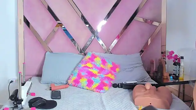 Snapshot of Freyaht chatting on 11/18/25, 05:45 Freyaht online show from 11/18/25, 05:45