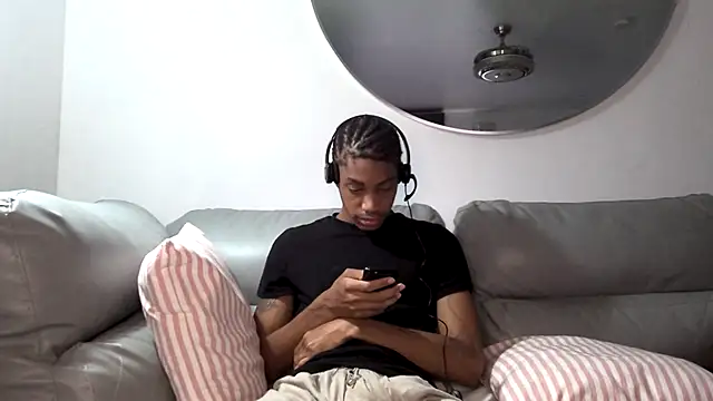 Skinnyblackman online show from 10/07/25, 10:07