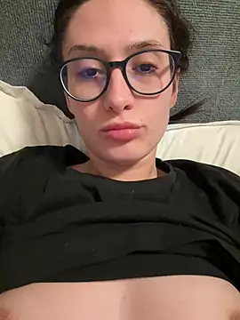 Snapshot of MiaJeanns chatting on 03/17/25, 09:13 MiaJeanns online show from 03/17/25, 09:13