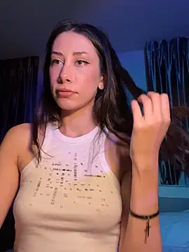 Sophiehii online show from 05/17/26, 11:06
