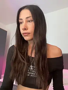 Sophiehii online show from 06/16/26, 10:51