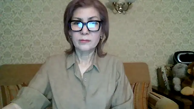 Elegant00Lady online show from 02/14/26, 04:04