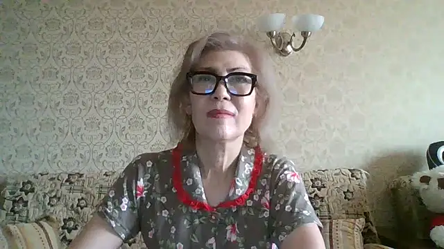 Elegant00Lady online show from 07/22/26, 08:28