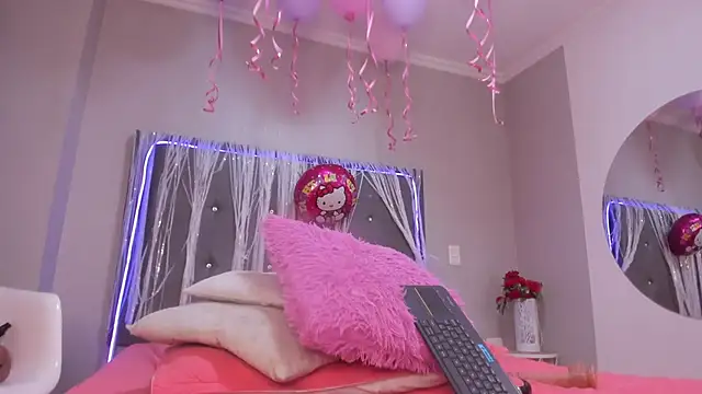 Snapshot of emma_lye chatting on 11/09/25, 09:51 emma lye online show from 11/09/25, 09:51