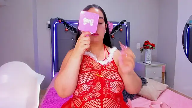 Snapshot of emma_lye chatting on 12/01/25, 09:20 emma lye online show from 12/01/25, 09:20