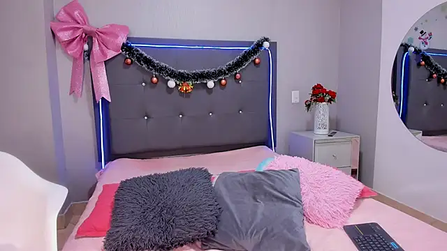 emma lye online show from 12/18/25, 08:48