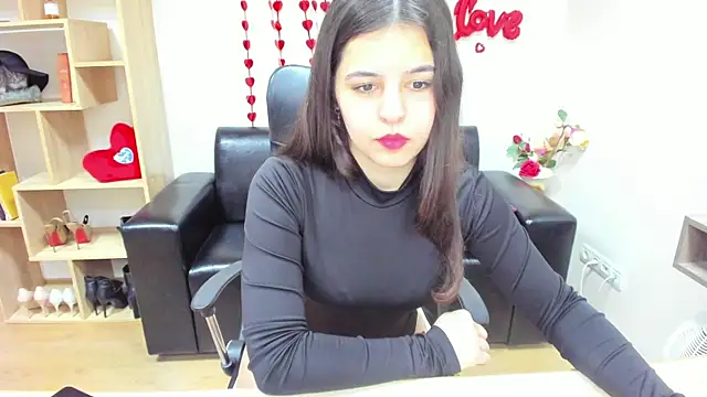 Snapshot of Molly_Owens chatting on 02/17/25, 12:48 Molly Owens online show from 02/17/25, 12:48
