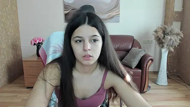 Snapshot of Molly_Owens chatting on 09/20/25, 06:25 Molly Owens online show from 09/20/25, 06:25