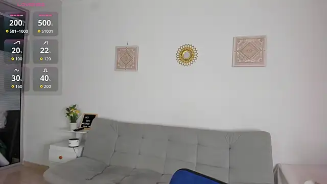 Abigail 29 online show from 11/19/25, 12:05