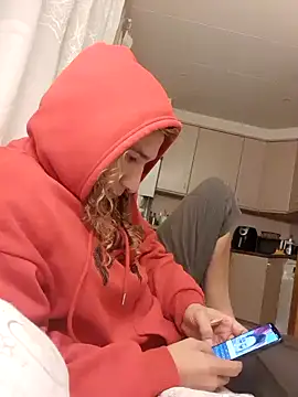 Snapshot of Greacky chatting on 12/23/24, 11:39 Greacky online show from 12/23/24, 11:39