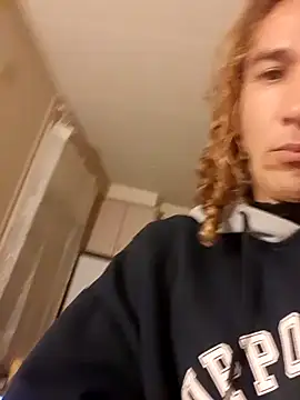 Snapshot of Greacky chatting on 01/05/25, 11:55 Greacky online show from 01/05/25, 11:55