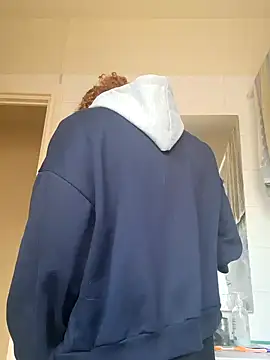 Snapshot of Greacky chatting on 01/06/25, 09:52 Greacky online show from 01/06/25, 09:52