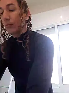 Snapshot of Greacky chatting on 01/20/25, 02:14 Greacky online show from 01/20/25, 02:14