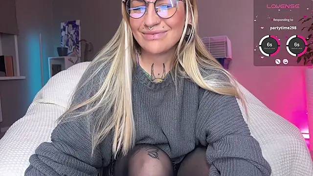 Tanya Acid online show from 12/18/25, 04:18