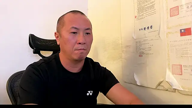 Snapshot of chih515 chatting on 07/04/26, 01:12 chih515 online show from 07/04/26, 01:12