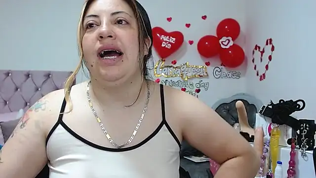 lanaqueen699 online show from 03/06/25, 12:19