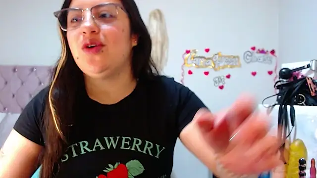 lanaqueen699 online show from 09/25/25, 12:20