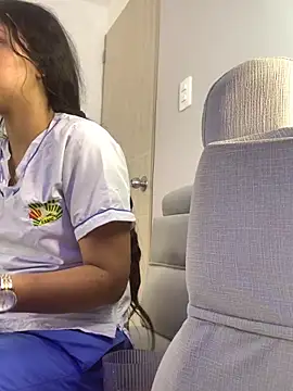 Larabrooks online show from 11/04/25, 07:02