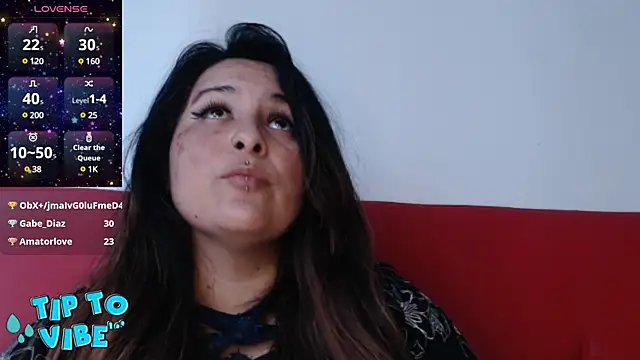 Snapshot of amydeepqueen chatting on 12/13/24, 02:38 amydeepqueen online show from 12/13/24, 02:38