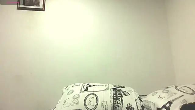 Snapshot of amydeepqueen chatting on 03/03/25, 02:15 amydeepqueen online show from 03/03/25, 02:15