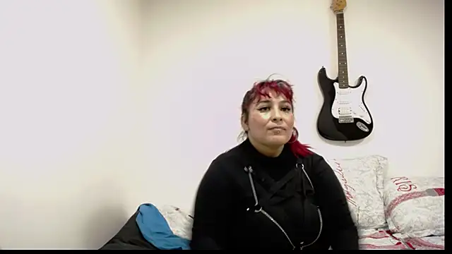 Snapshot of amydeepqueen chatting on 05/06/26, 02:22 amydeepqueen online show from 05/06/26, 02:22