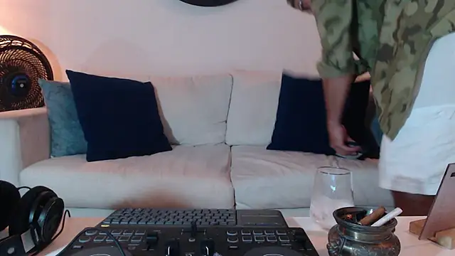 DirtyDanteX online show from 05/15/26, 04:19