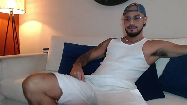 Snapshot of DirtyDanteX chatting on 06/02/26, 10:34 DirtyDanteX online show from 06/02/26, 10:34