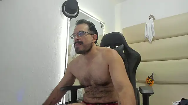 SbasTone Muscle online show from 10/24/25, 11:39