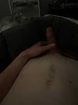 Snapshot of Nicky-98 chatting on 12/29/24, 02:06 Nicky-98 online show from 12/29/24, 02:06