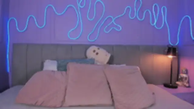 Snapshot of Mai_higurashi chatting on 10/23/25, 07:56 Mai higurashi online show from 10/23/25, 07:56